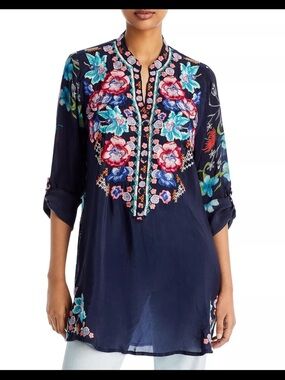 Johnny Was Elsarose Boho
Printed Floral-Embroidered Tunic